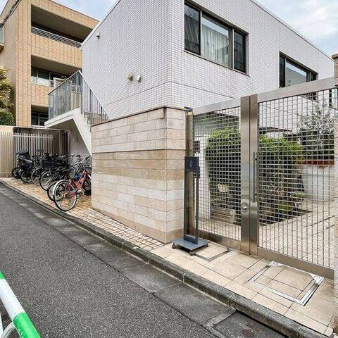 ザロアハウス代々木初台の室内写真