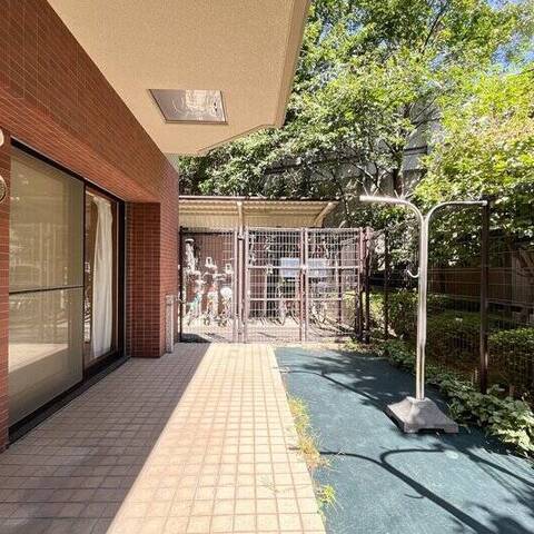 クレストフォルム鶴見ウッドスクエアの室内写真