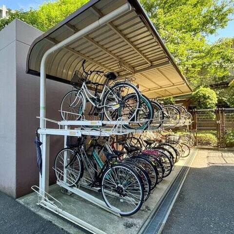 クレストフォルム鶴見ウッドスクエアの室内写真