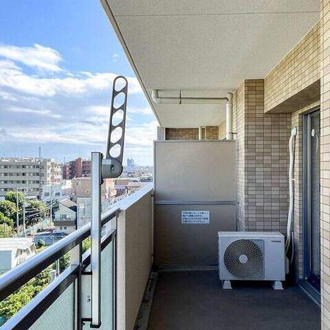 ジェイシティ千歳烏山光の杜の室内写真
