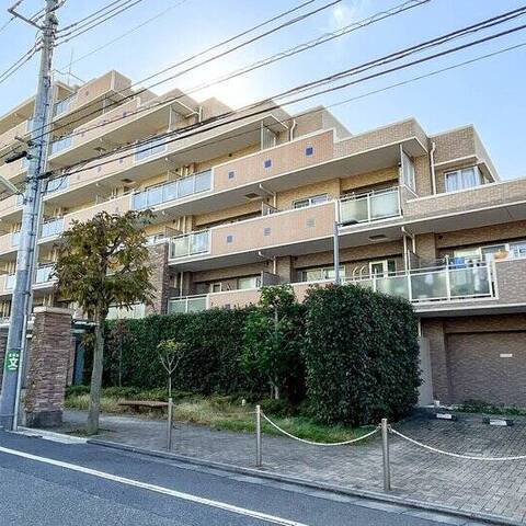 ジェイシティ千歳烏山光の杜の室内写真