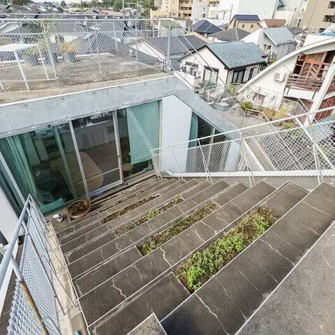 SLIDE西荻の室内写真