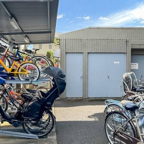 都立家政ガーデンハウスの室内写真