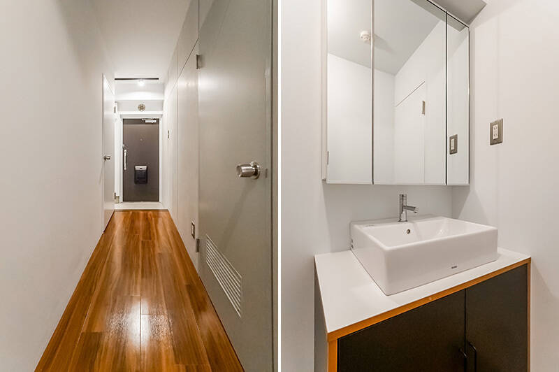 <b>左・</b>左奥がサービスルームで、右手前が水まわり。個人的に、水まわりのドアが非常にクールだと感じました。ちょっとマンションで見なくないですか？／<b>右・</b>洗面化粧台は造作のスタイリッシュなデザイン。両隣に、バスルームとトイレがあります。