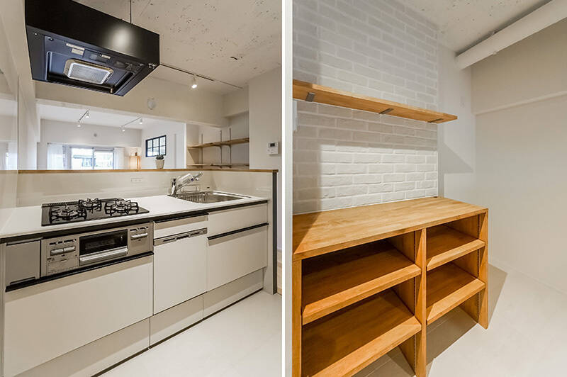<b>左・</b>食洗機を完備した白いキッチン。腰壁の立ち上がりがあるため、リビング側からは手元が隠れてすっきりした印象に。／<b>右・</b>振り返ると造作の木製ラックが。壁にあしらわれたブリックタイルが可愛い。
