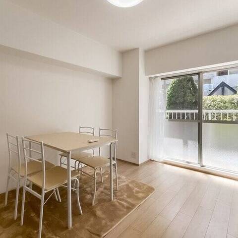 洋伸大倉山マンションの室内写真