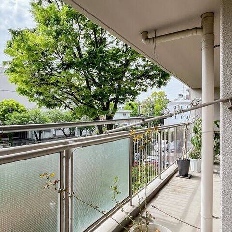 大倉山ハイム７号棟の眺望・バルコニー写真