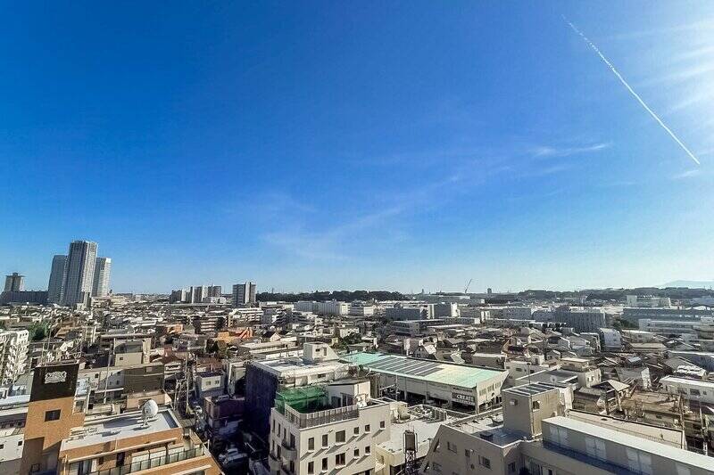 日当たり・眺望ともに良好。地平線まで見渡せるって気分がいいものです。