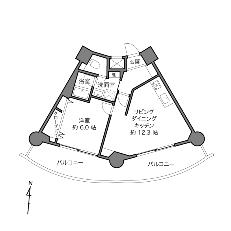 ちなみに間取りはこんな感じ。マンションが円形なので、住戸は扇を広げたような形になっているんですね。