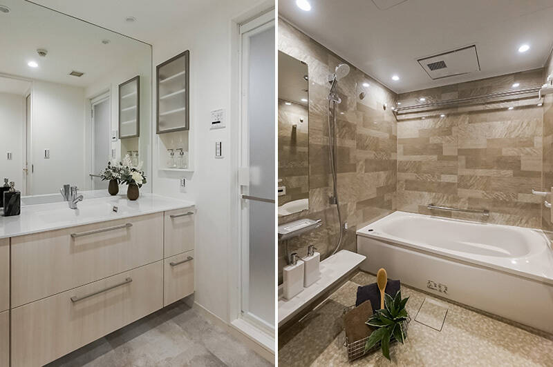 <b>左・</b>洗面室は収納たっぷり。贅沢に壁一面が鏡になっています。／<b>右・</b>ゆったりとくつろげる1620サイズの浴室。