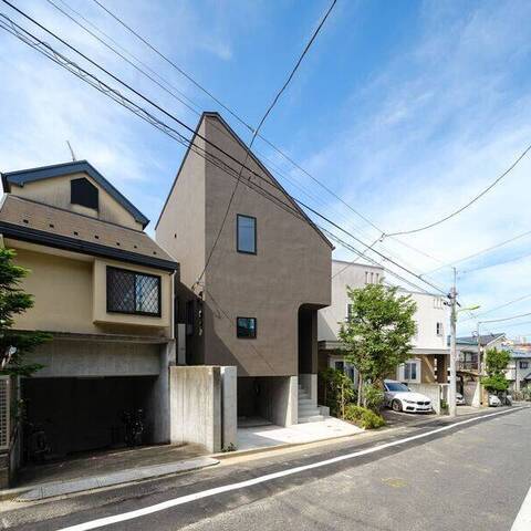 世田谷区下馬５丁目戸建の建物・共用部写真