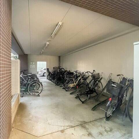 日神パレステージ西巣鴨の建物・共用部写真