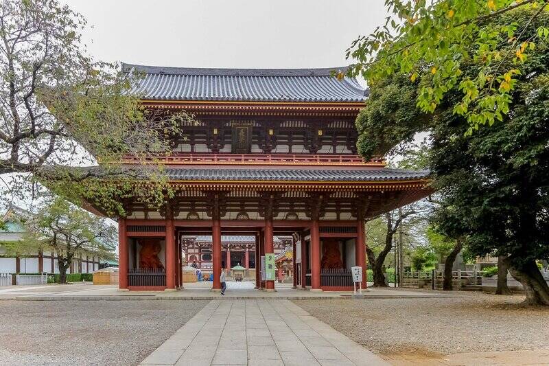 マンションが建つのは「池上本門寺」のほど近く（徒歩７分）。穏やかな雰囲気漂う環境です。