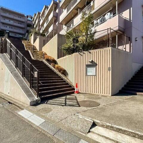 コスモ綱島台3号館の建物・共用部写真