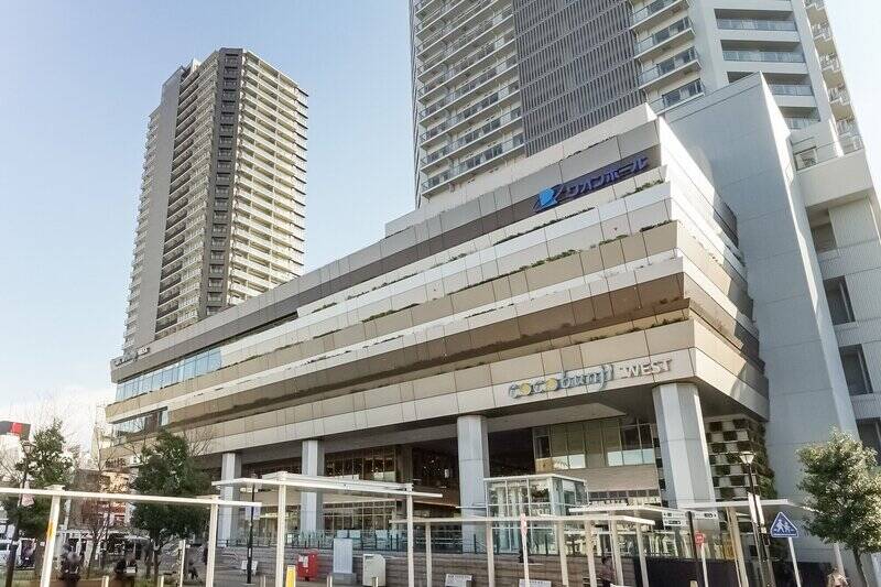 「国分寺」は中央特快の停車駅。「新宿」までは乗車時間23分ほどでアクセスできます。