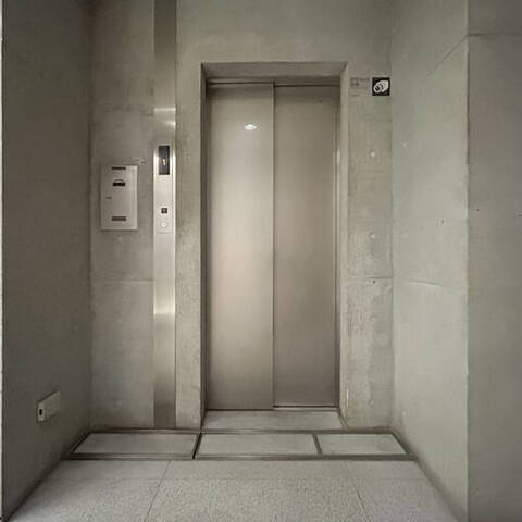 ピアース西麻布の室内写真