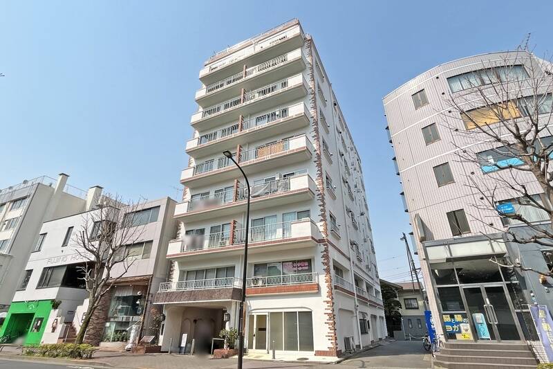1972年築、30戸の小規模なマンションです。