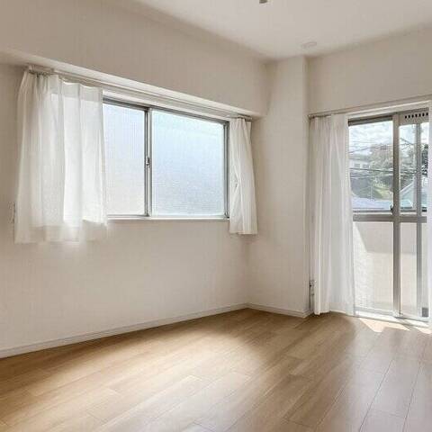 山手町マンションの室内写真