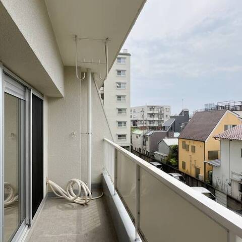 日商岩井方南町マンションの室内写真