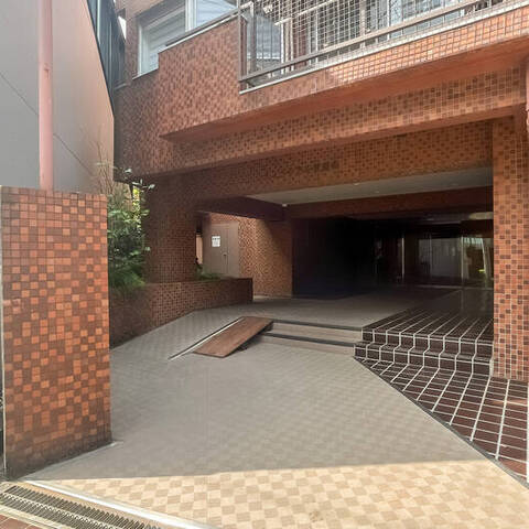 インペリアル常盤松の建物・共用部写真