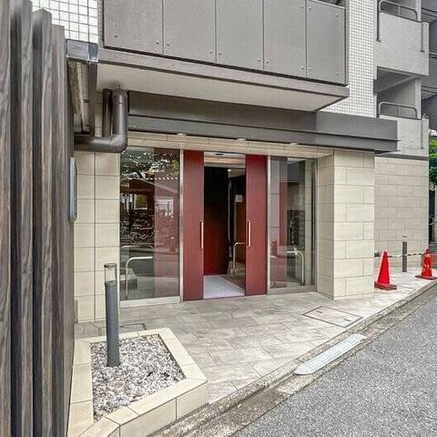 ライオンズマンション三軒茶屋の建物・共用部写真