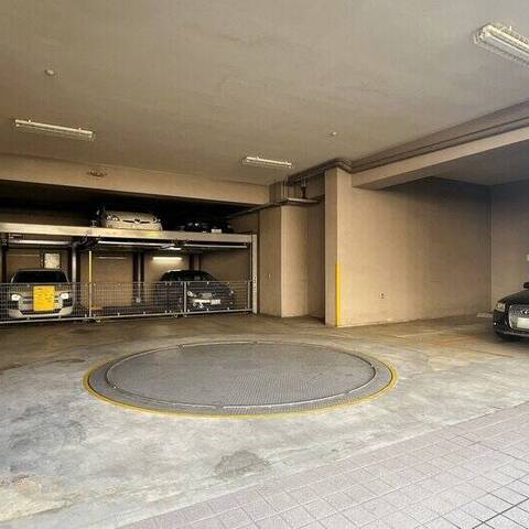 シャリエ本郷の建物・共用部写真