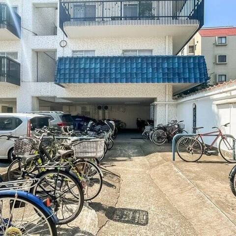 秀和大山レジデンスの室内写真