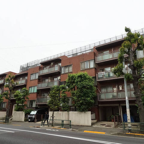 成城学園サマリヤマンションの建物・共用部写真