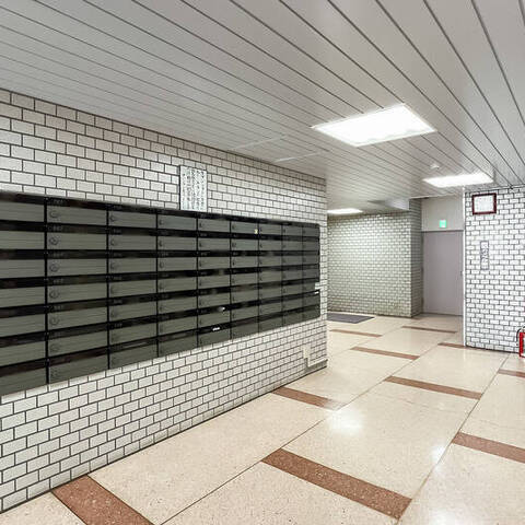 マンション市川の建物・共用部写真