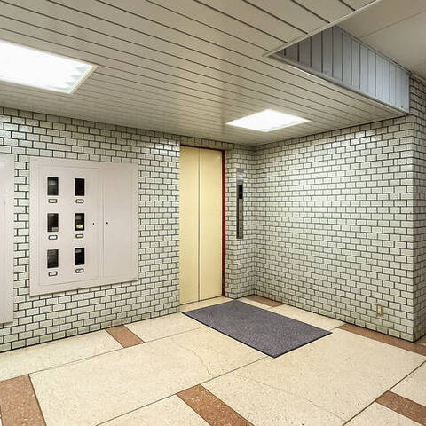 マンション市川の建物・共用部写真