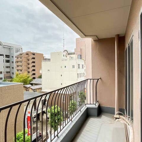 マンション市川の眺望・バルコニー写真