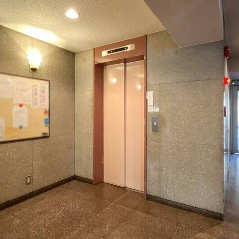 マンション市ヶ谷の室内写真