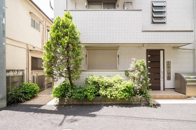 住戸前の道路。