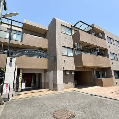 エクセルシオール馬事公苑の室内写真