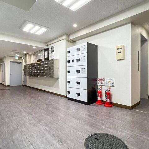 中野住研コーポの建物・共用部写真