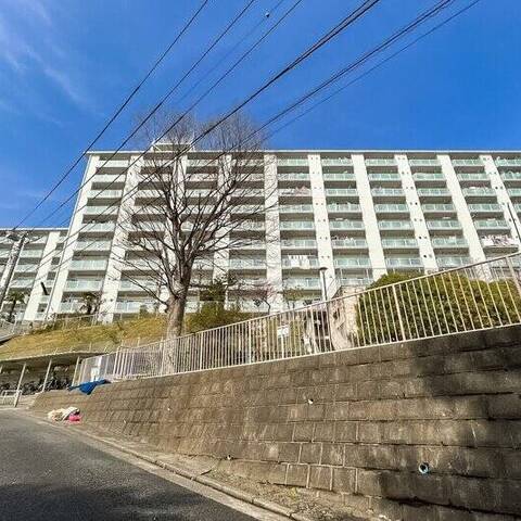 三ツ沢ハイタウン４号棟の建物・共用部写真