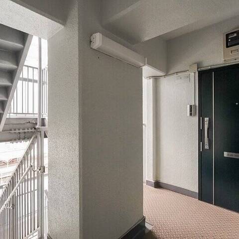 三ツ沢ハイタウン４号棟の建物・共用部写真