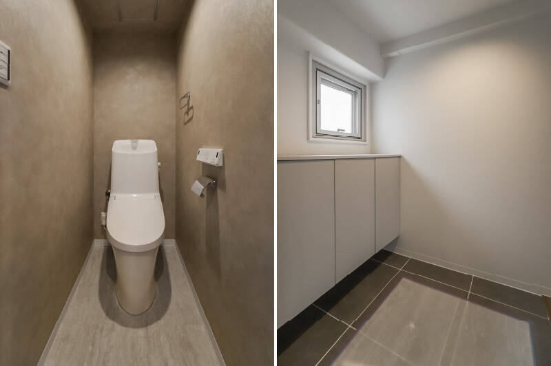 <b>左・</b>トイレもモルタル風クロスで仕上げられています。シンプルな造りで、収納はありません。/<b>右・</b>玄関に開閉可能な窓があるのはポイント高いですね!土間にベビーカーやペットカートをちょい置きできそうな余裕があるのもGOODです◎