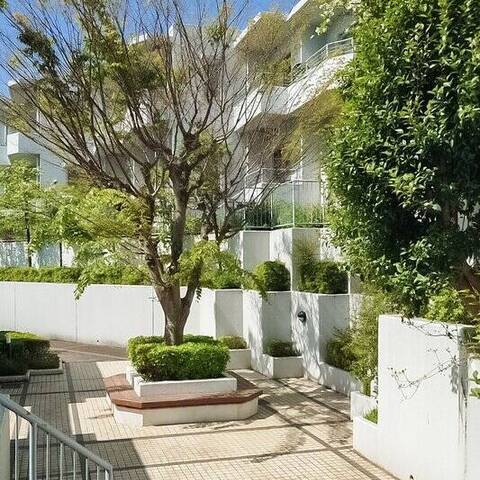 百合ヶ丘ガーデンハウスの建物・共用部写真