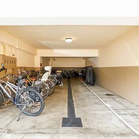ルミエール青山の建物・共用部写真