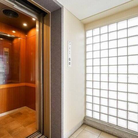 ルミエール青山の建物・共用部写真