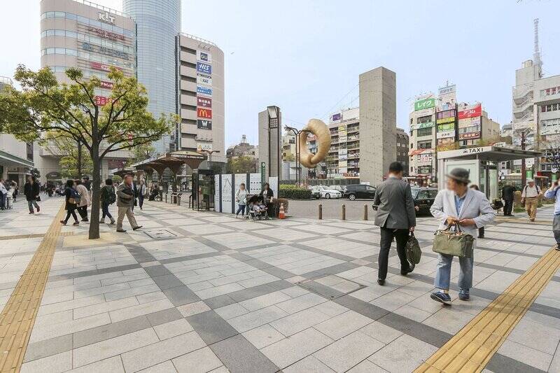 百貨店、オフィスビル、映画館、ビジネスホテル、ありとあらゆるものが集まった「錦糸町」駅。その利便性をたっぷり享受できる、駅徒歩5分の物件をご紹介します!