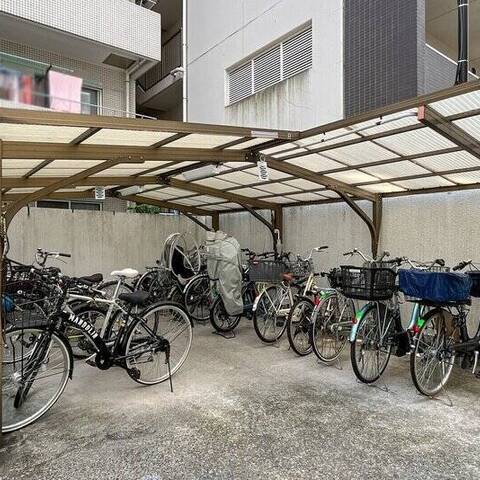 ロイヤルコート飛鳥山の室内写真