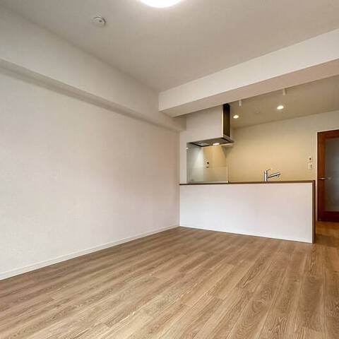 日商岩井鶴見マンションの室内写真