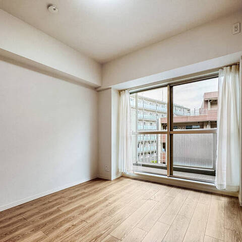 日商岩井鶴見マンションの室内写真