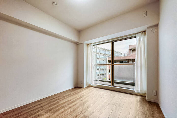 日商岩井鶴見マンションの室内写真