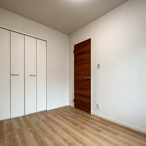 日商岩井鶴見マンションの室内写真