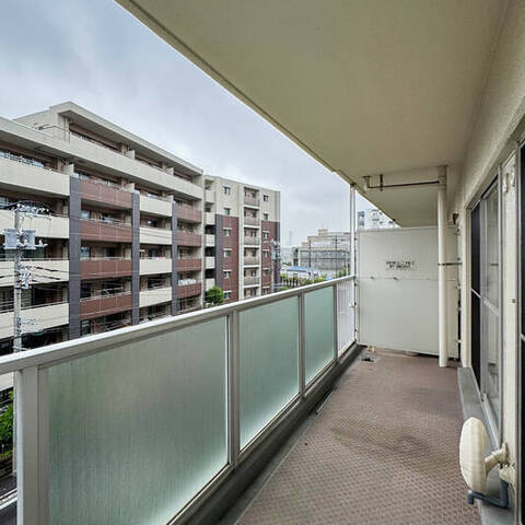 日商岩井鶴見マンションの室内写真