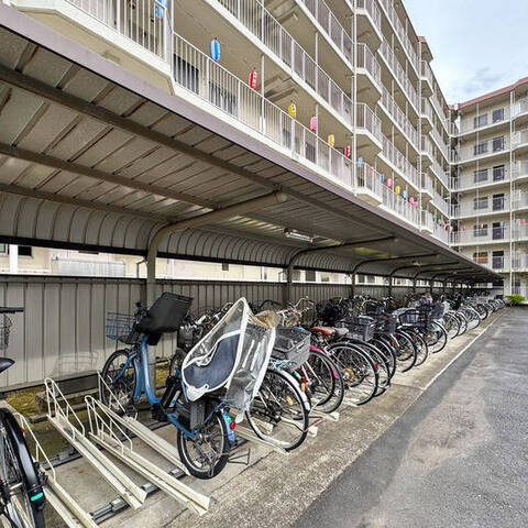 日商岩井鶴見マンションの室内写真