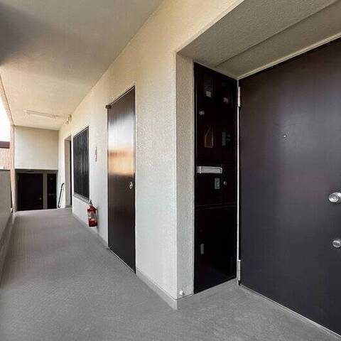 方南サンハイツの建物・共用部写真